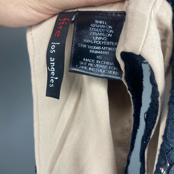 Fire Los Angeles Top - Picture 2 of 3